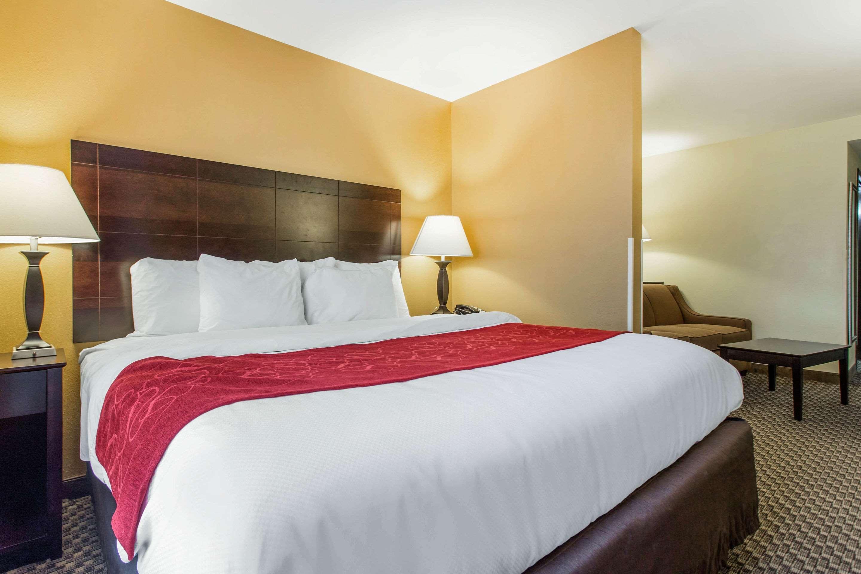 Comfort Suites Clinton Near Presbyterian College מראה חיצוני תמונה
