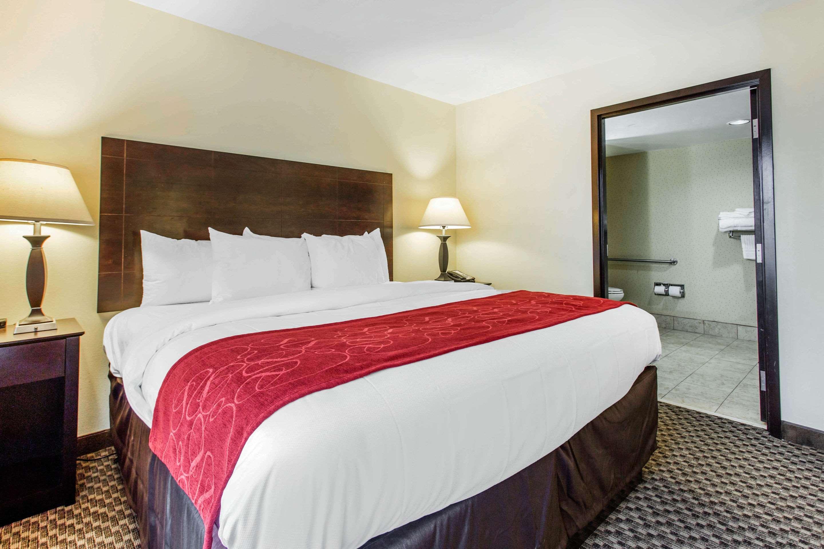 Comfort Suites Clinton Near Presbyterian College מראה חיצוני תמונה