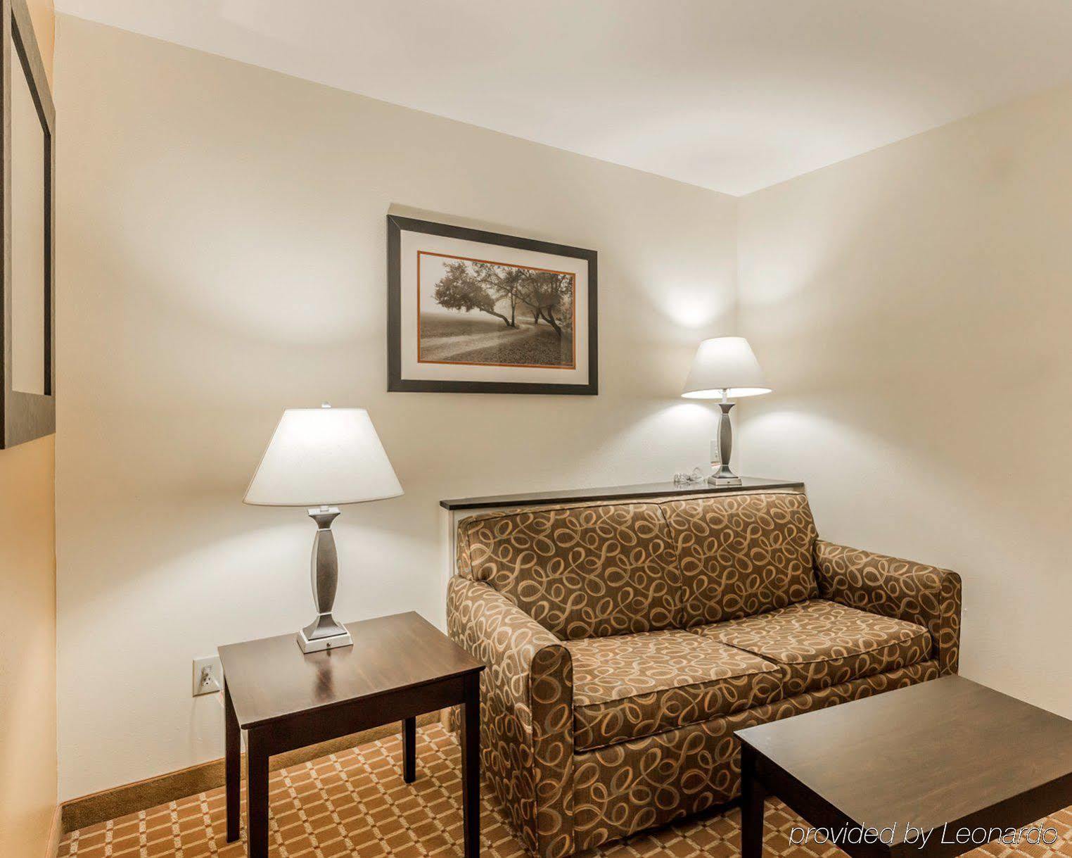 Comfort Suites Clinton Near Presbyterian College מראה חיצוני תמונה