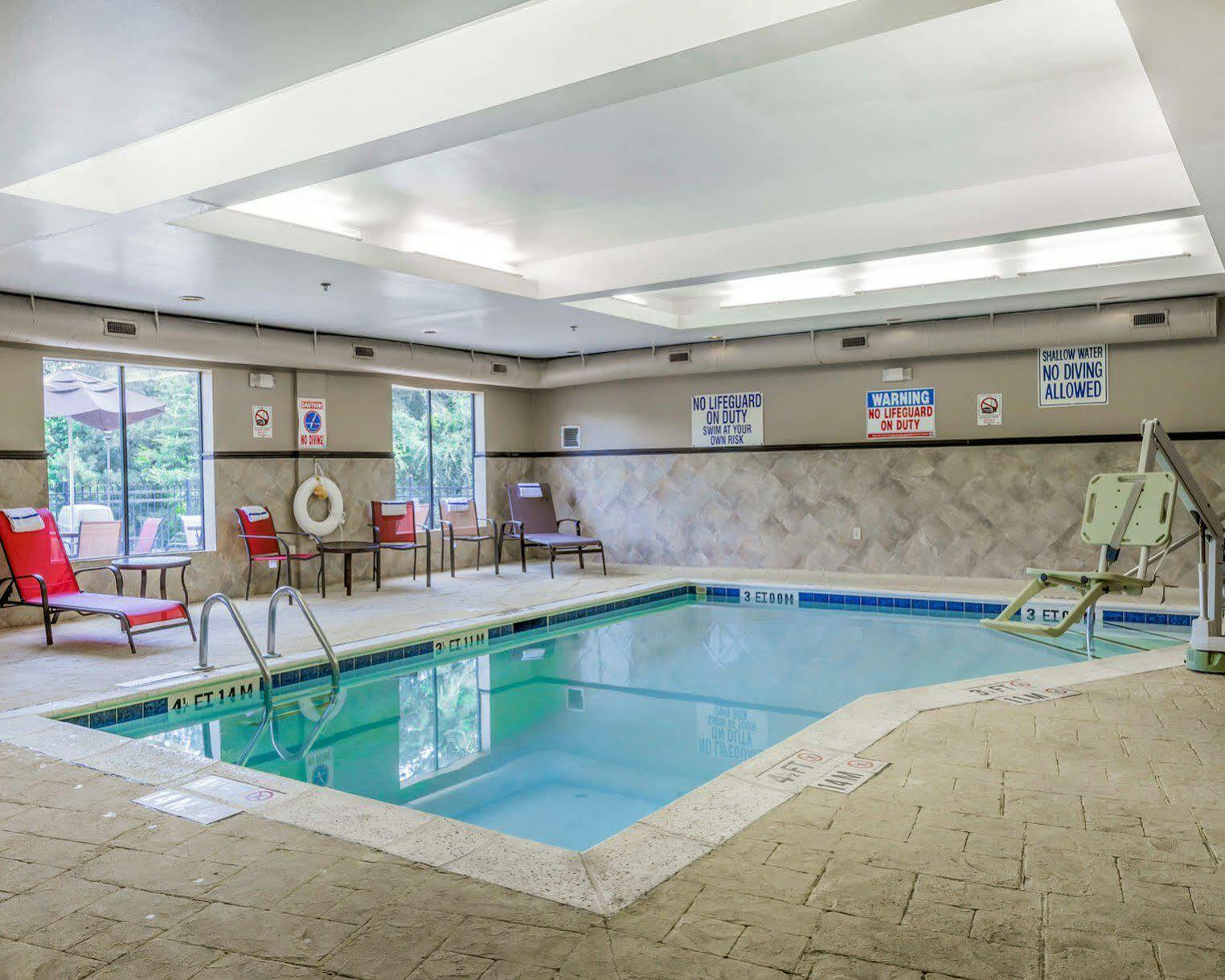 Comfort Suites Clinton Near Presbyterian College מראה חיצוני תמונה